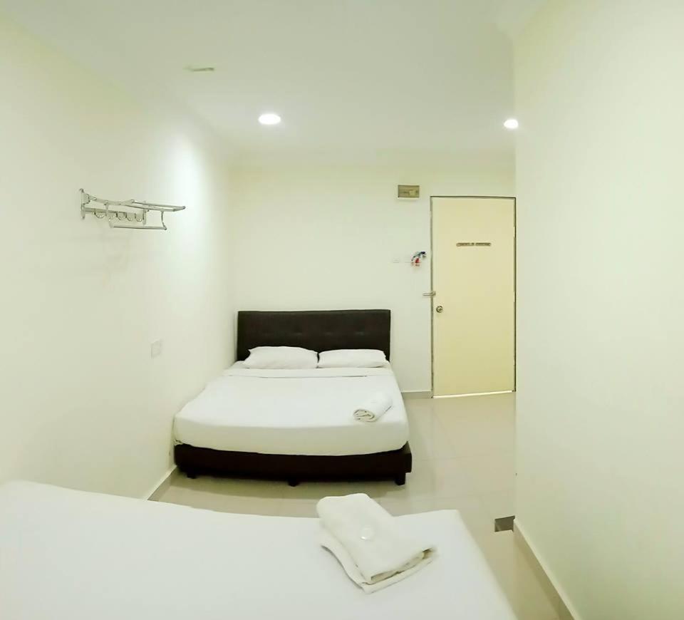 Cattleya Glory Hotel Johor Bahru Extérieur photo